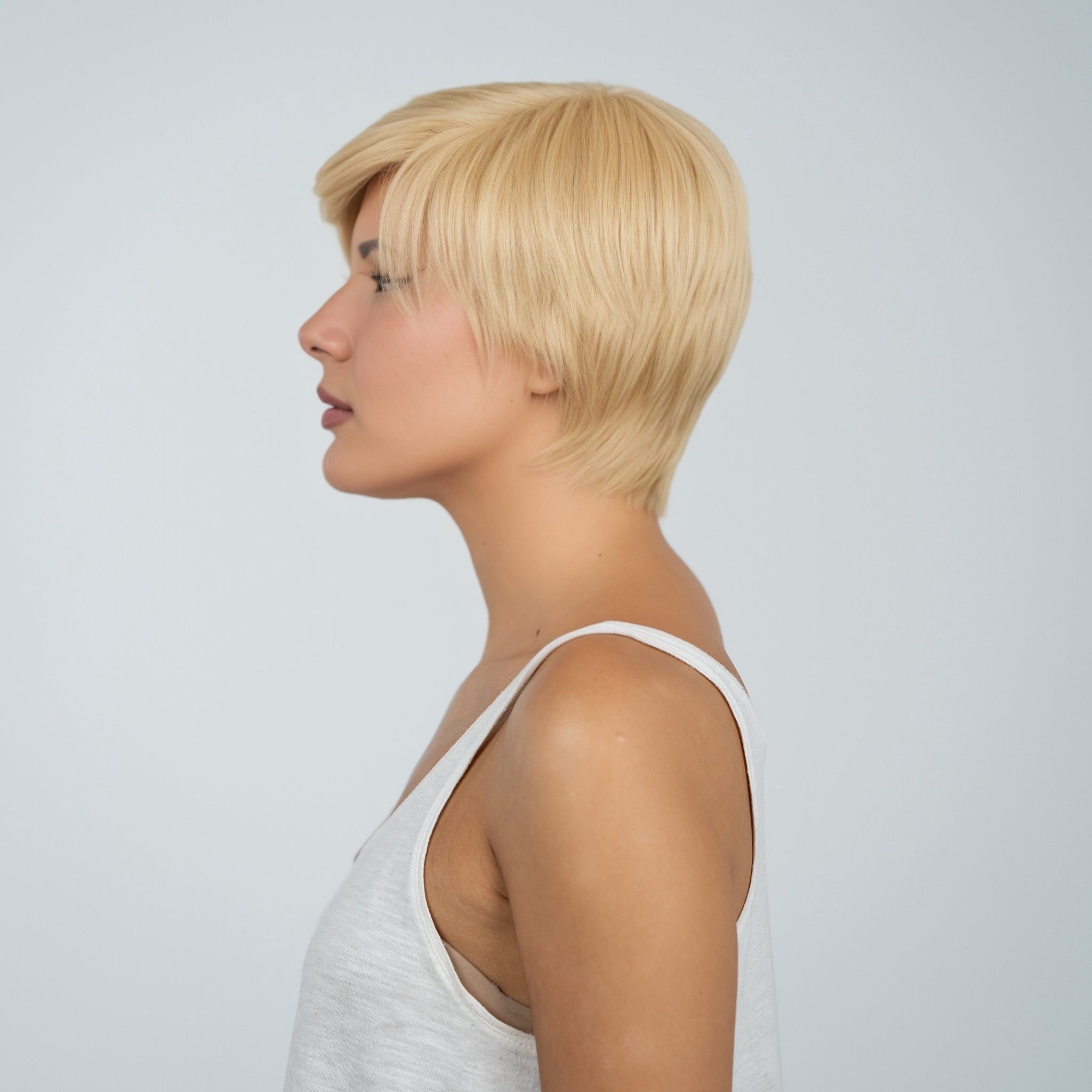 Magdalini: Ίσια Pixie Ξανθιά Περούκα MACO HAIR SYSTEMS